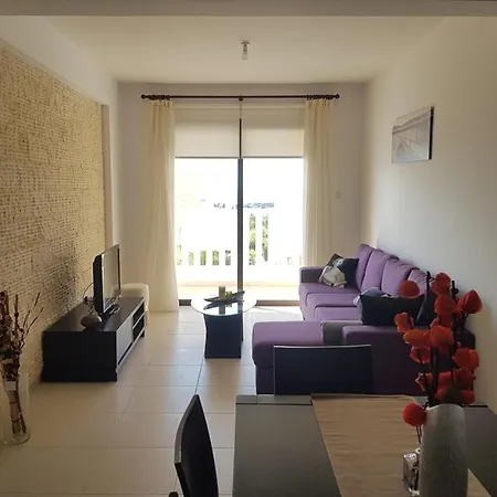 Elisium Luxury Flat Peyia